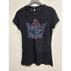 Harley Davidson Women's T Shirt size L Defiance Harley Omaha,NE Legendary